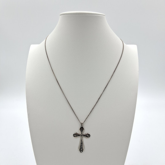 Kaulakoru, risti, hopeaa v. 1948