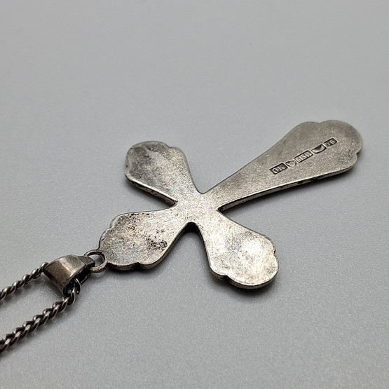 Kaulakoru, risti, hopeaa v. 1948