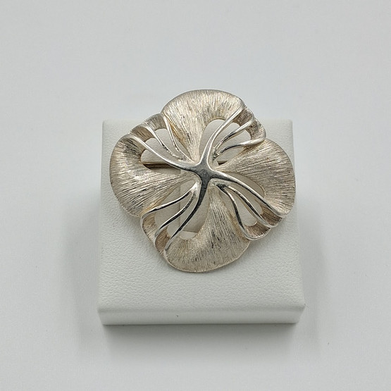 Rintakoru, Valokoru, hopeaa