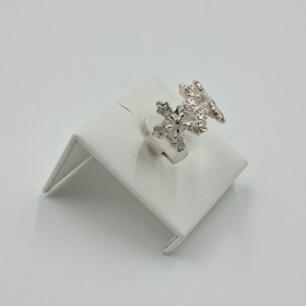 Sormus, Lumihiutale, Kalevala Koru, hopeaa