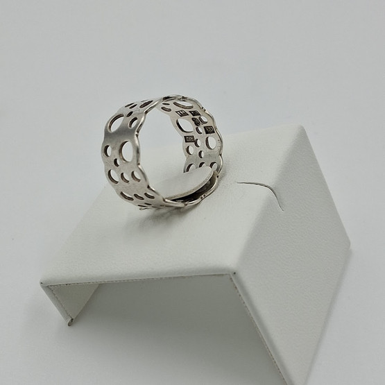 Sormus, Pitsi, design Liisa Vitali, hopeaa