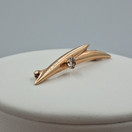 Rintakoru, 14k kultaa, v. 1961
