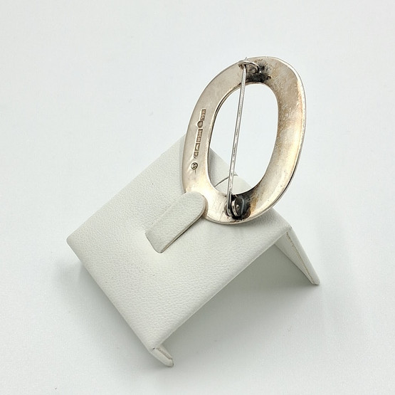 Rintakoru, design Holger Lindström, Kalevala Koru