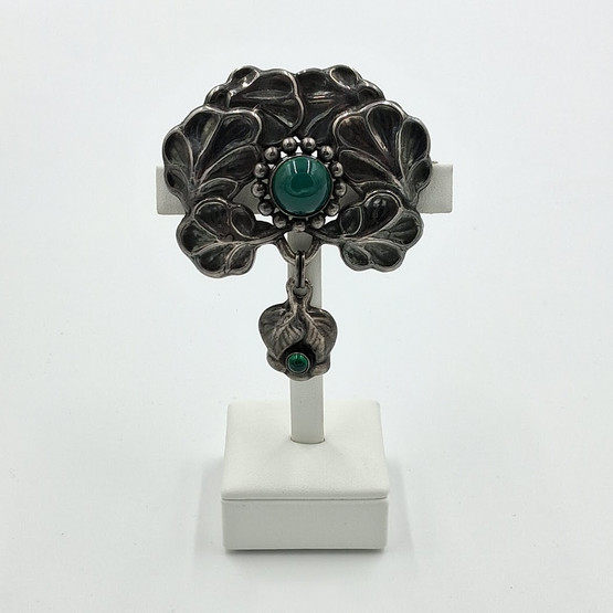 Rintakoru, design Bernhard Hertz, hopeaa