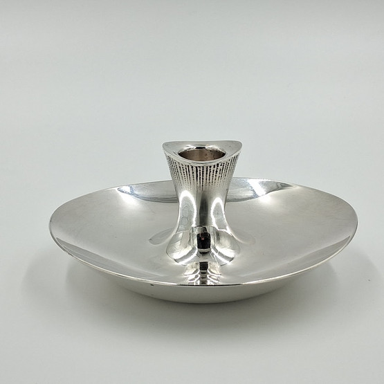 Kynttilänjalka, design Tapio Wirkkala, hopeaa v. 1961