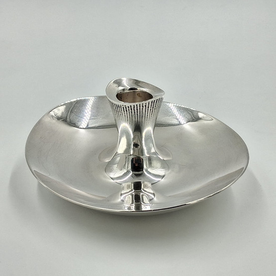 Kynttilänjalka, design Tapio Wirkkala, hopeaa v. 1961