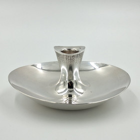 Kynttilänjalka, design Tapio Wirkkala, hopeaa v. 1961