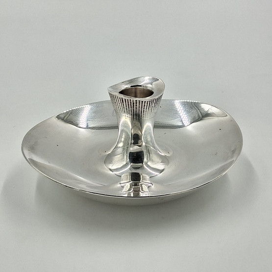 Kynttilänjalka, design Tapio Wirkkala, hopeaa v. 1961