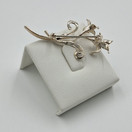 Rintakoru, hopeaa