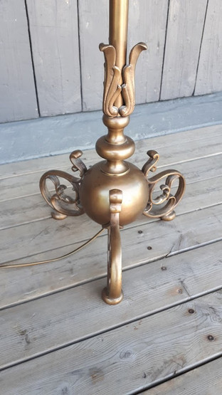 Lattiavalaisin, Pallobarokkia