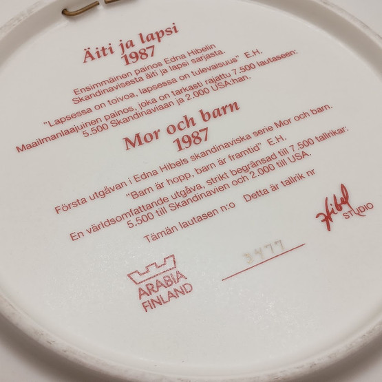Seinälautanen, Äiti ja lapsi 1987, Arabia