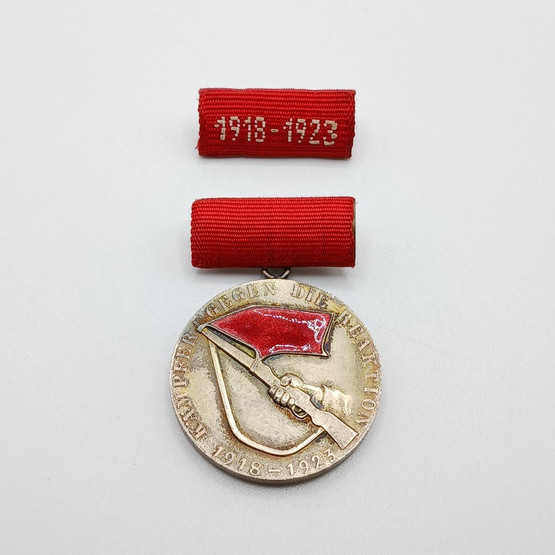 Mitali, Kämpfer gegen die reaktion 1918-1923