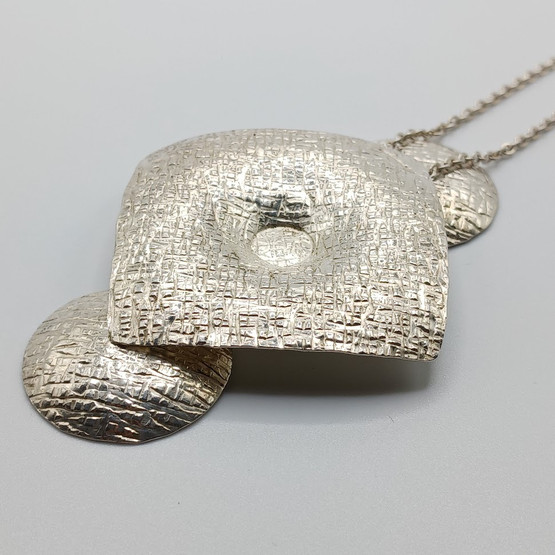 Kaulakoru, design Elis Kauppi