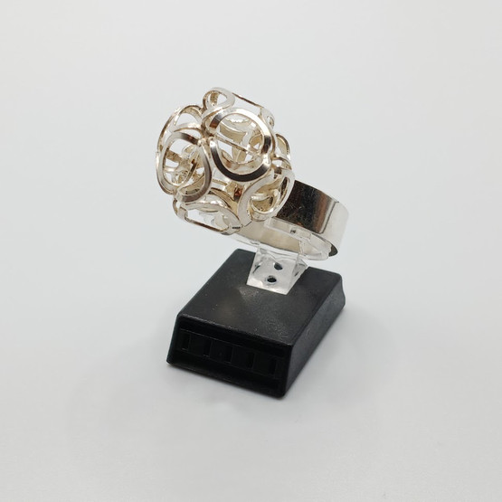 Sormus, design Elis Kauppi