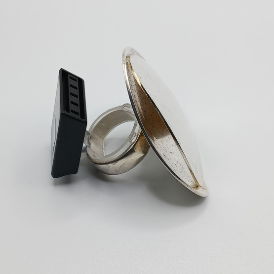 Sormus, Lumme, design Ritva-Liisa Pohjalainen