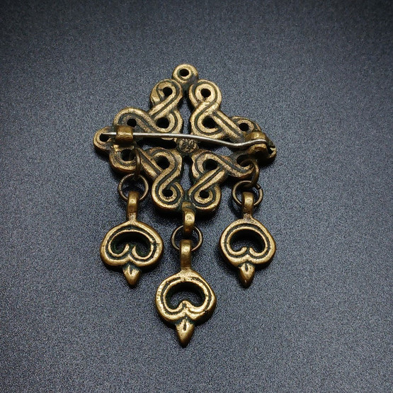 Rintakoru, Karjalainen nauhapunos, Kalevala Koru