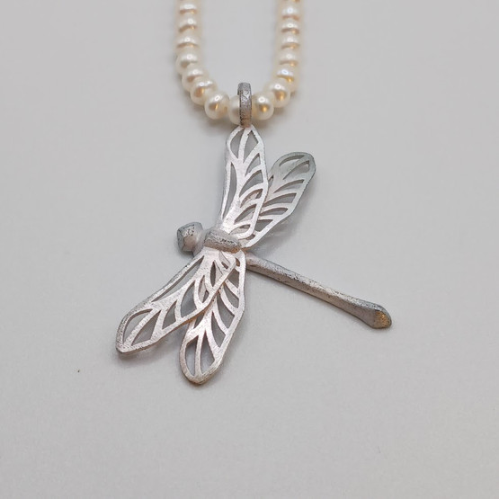 Kaulakoru, Kedolla, design Assi Arnimaa