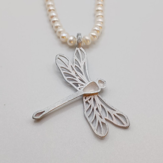 Kaulakoru, Kedolla, design Assi Arnimaa