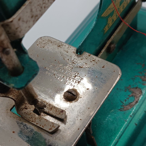 Lelu, Ompelukone, Casige, Made in Germany British Zone