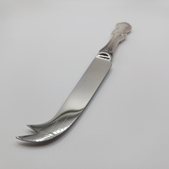 Juustoveitsi, Romantiikka