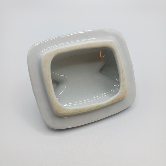 Maustepurkki, Mantelia, Arabia