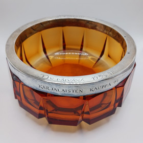 Kristallimalja, Karjalaisten Kauppa Oy