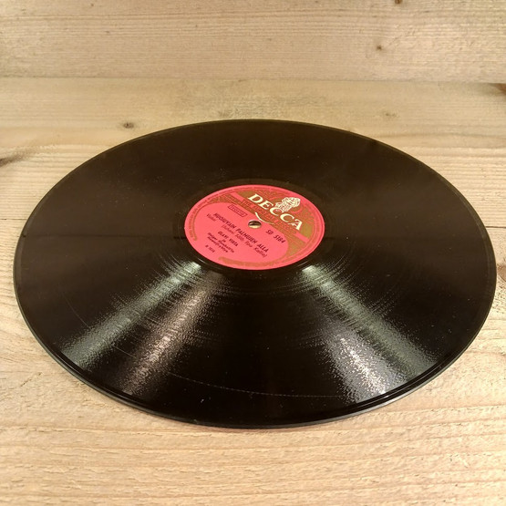 Savikiekko, Decca, Olavi Virta