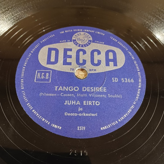 Savikiekko, Decca, Juha Eirto
