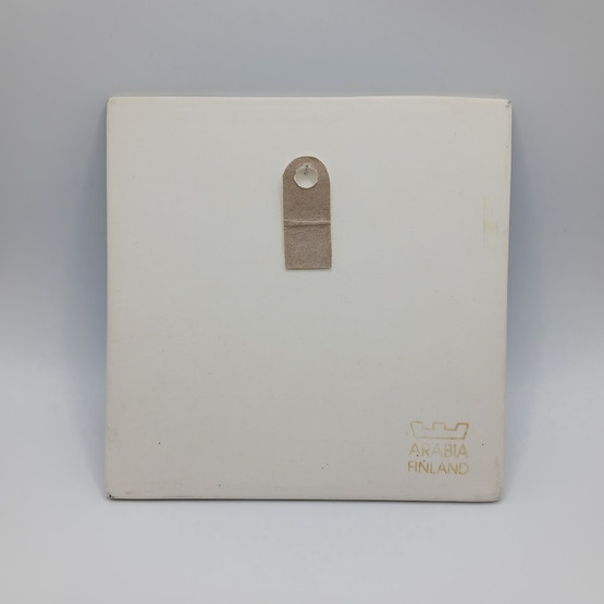 Koristelaatta, Leikit odottavat, Arabia, Heljä Liukko-Sundström -84