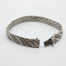 Ranneketju, hopeaa vuodelta 1977