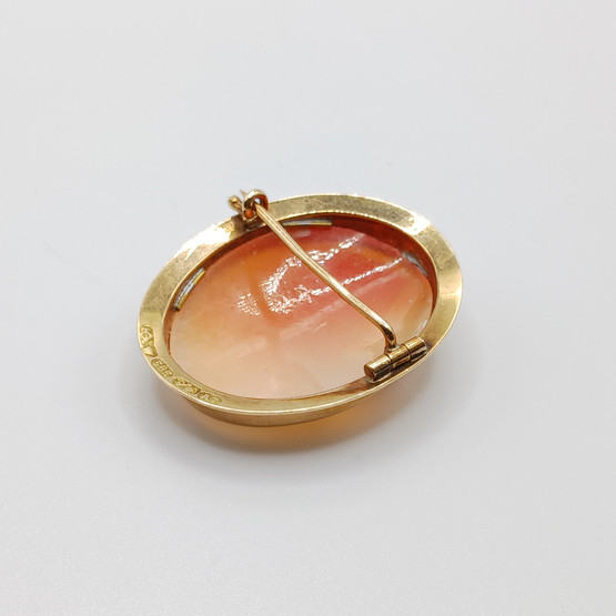 Camee rintakoru, 14k kultaa