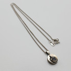 Kaulakoru, hopeaa, design Karl Laine