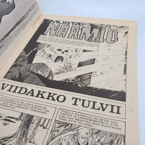 Sarjakuva, Mustanaamio, Viidakko tulvii