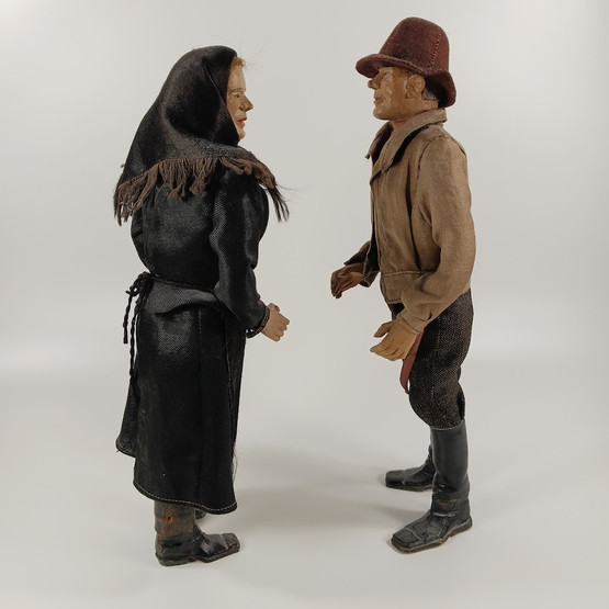 Nukkepariskunta, valmistaja jääkärikapteeni Alex Rounemaa