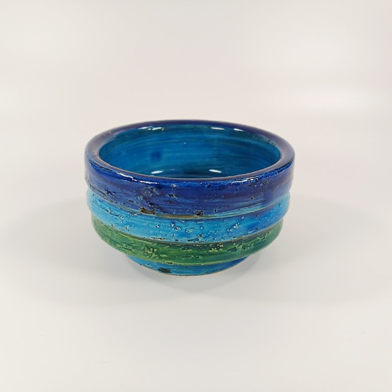 Kynttilänjalka, Bitossi