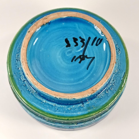 Kynttilänjalka, Bitossi