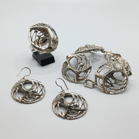 Korusetti, Finnfeelings, hopeaa v. 1972