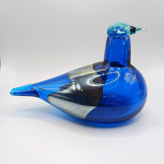 Lasilintu, sign. Oiva Toikka, SSKK 2000