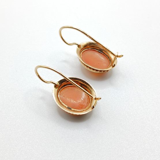 Camee korvakorut, 14k kultaa