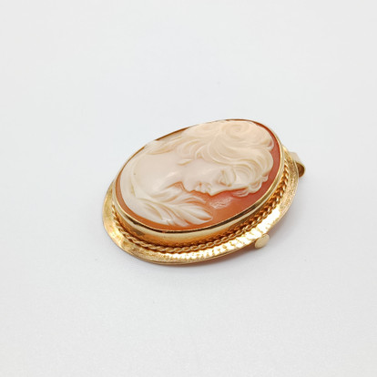 Camee rintakoru, 14k kultaa