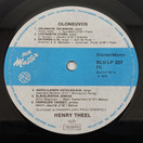 LP-levy, Henry Theel, Oloneuvos