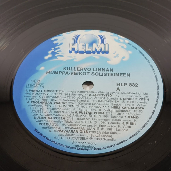 LP-levy, Kullervo Linnan Humppaveikot solisteineen