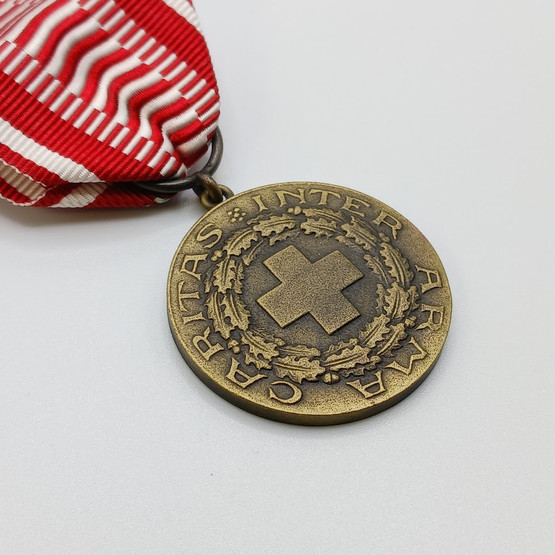 Suomen Punaisen Ristin ansiomitali