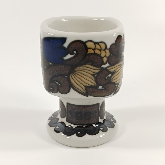 Munakuppi, Kalevala, 1981, design Raija Uosikkinen