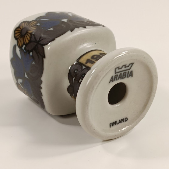 Munakuppi, Kalevala, 1982, design Raija Uosikkinen