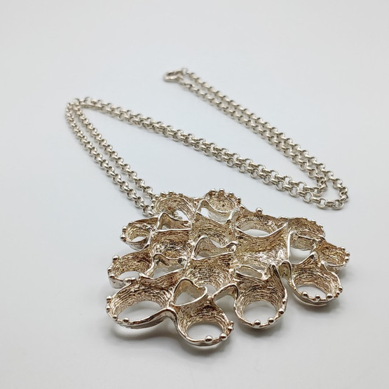 Kaulakoru, hopeaa, Studio E & P