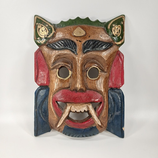 Seinäkoriste, naamio, puuta