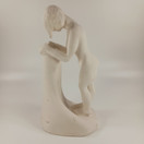 Veistos, sign. V. Leppänen -05