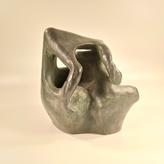 Veistos, sign. V. Leppänen -91