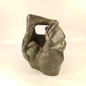 Veistos, sign. V. Leppänen -91